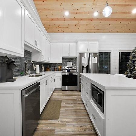 Diamond Cabin W/ Jet Shower & Secluded Back Deck! Broken Bow Ngoại thất bức ảnh